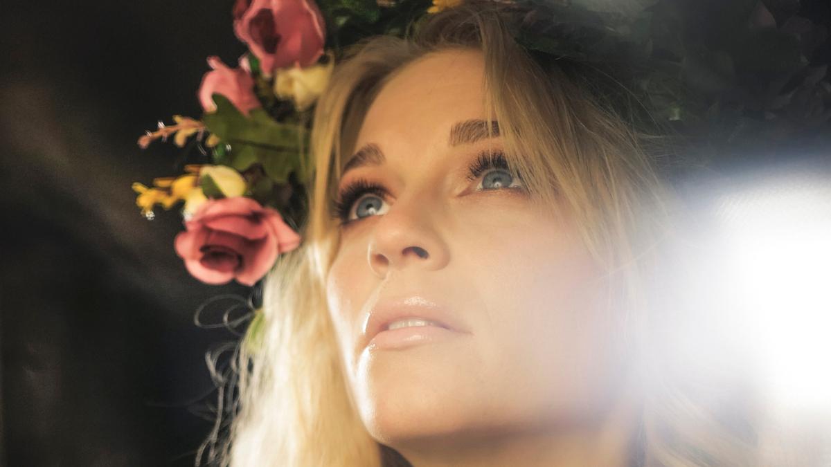 Julia Lindholm Schwedisch und Deutsch